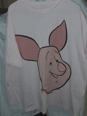 NWOT | Disney Pink Piglet Graphic Tee - Large Character Front